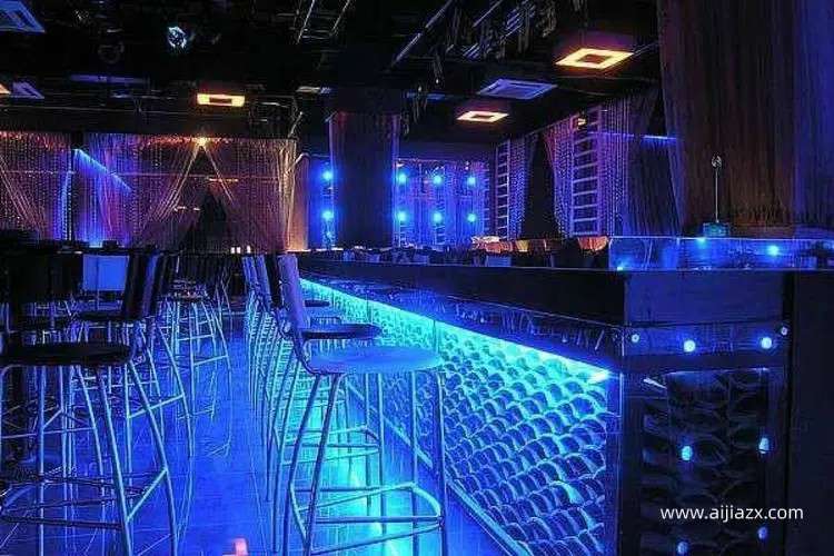 鄭州音樂酒吧裝修設計，高回頭率的音樂酒吧設計裝修