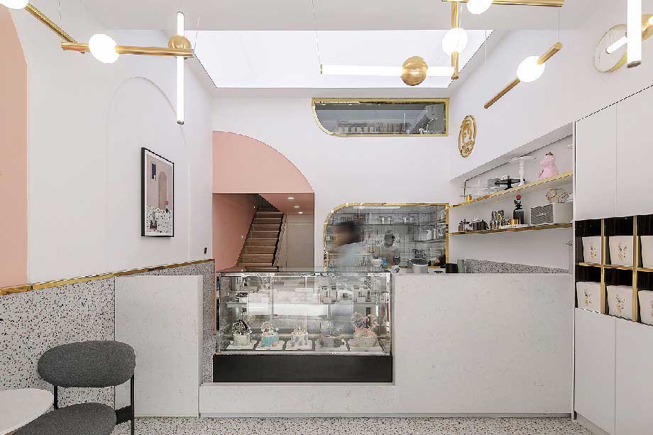 80平米臨街甜品蛋糕店裝修設(shè)計