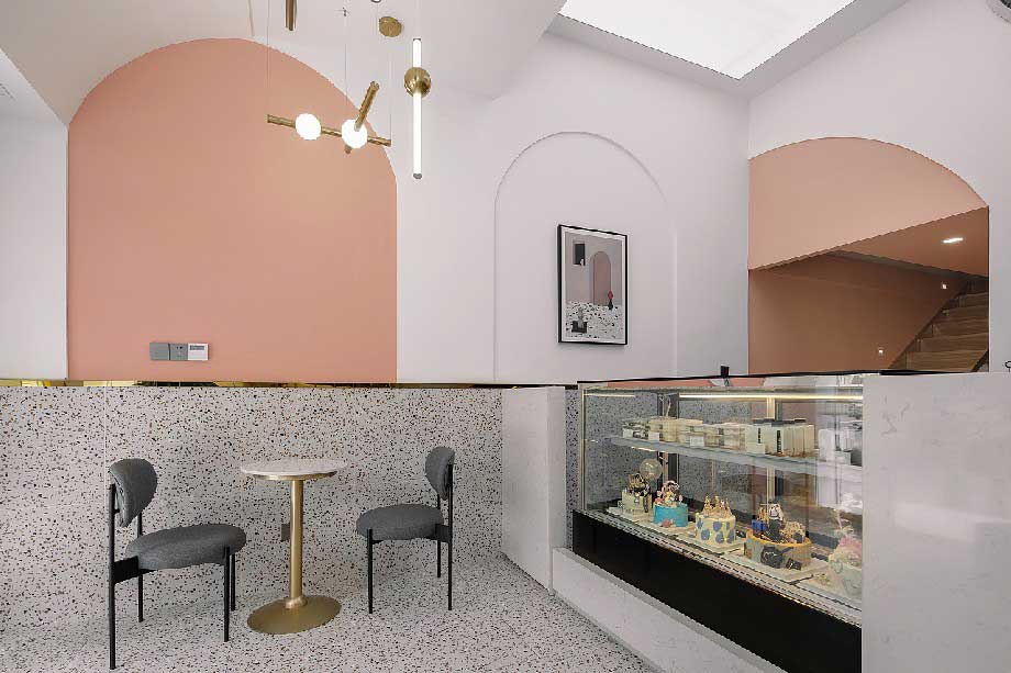 80平米臨街甜品蛋糕店裝修設(shè)計