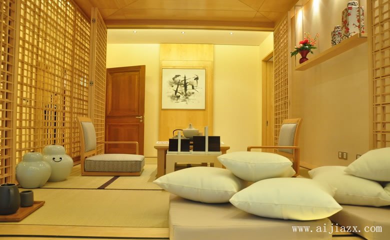 開(kāi)放式的日式風(fēng)格客廳裝修效果圖